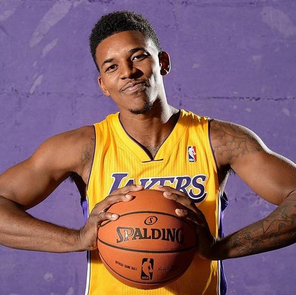 到休息室的 到休息室的