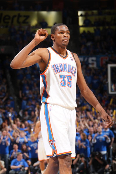 形成三角站 形成三角站